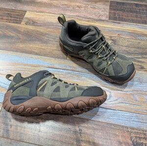 Merrell Deverta 2 hiking shoes Men Size 8 Green